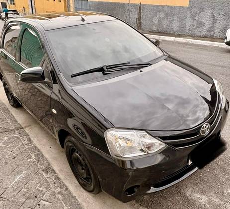 TOYOTA ETIOS 1.5 XS 16V FLEX 4P MANUAL TOYOTA ETIOS 1.5 XS 16V FLEX 4P MANUAL